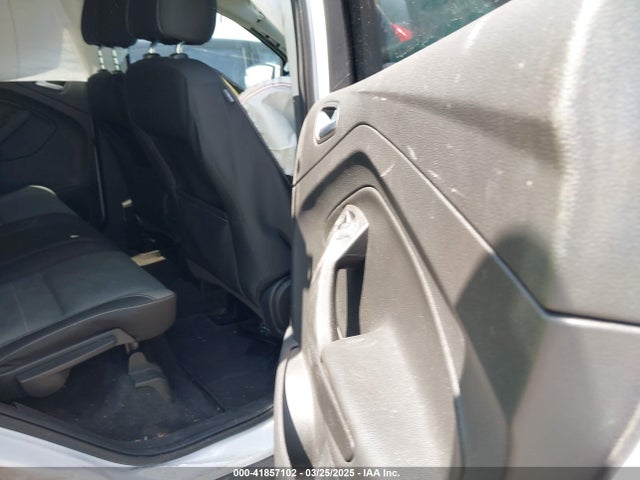1FMCU9GXXGUC29728 Ford ESCAPE SE