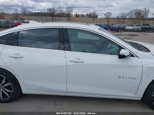 1G1ZE5ST9GF182259 Chevrolet MALIBU 1LT