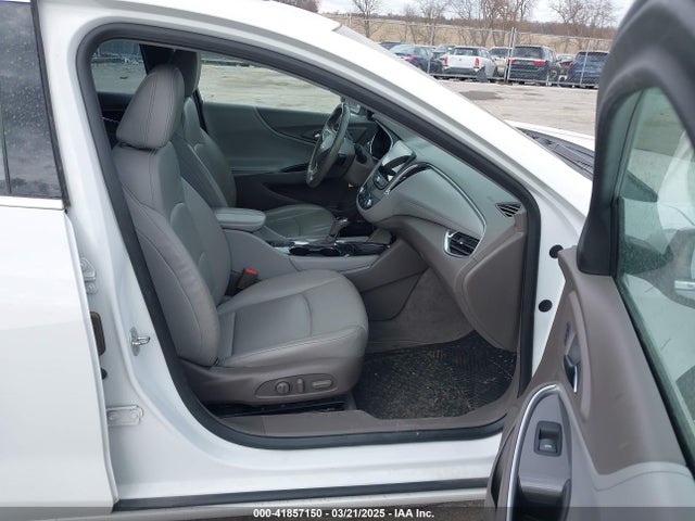 1G1ZE5ST9GF182259 Chevrolet MALIBU 1LT