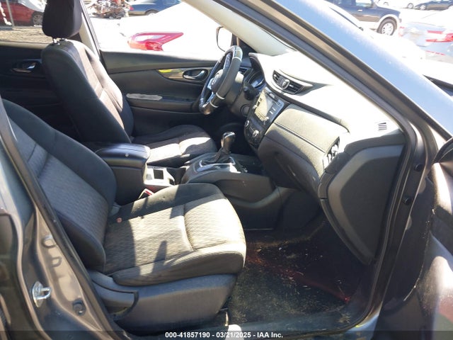 JN8AT2MT4HW404430 Nissan ROGUE SV