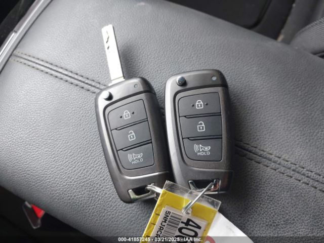 5NMJACAE7PH247717 Hyundai TUCSON SE