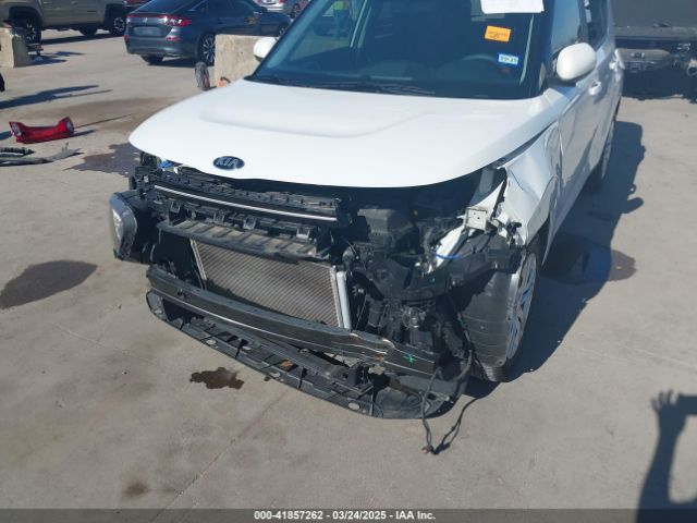 KNDJ23AU5M7144920 KIA SOUL LX