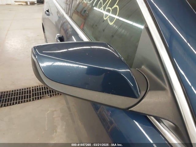 1G1ZD5STXMF059844 Chevrolet Malibu Fwd Lt