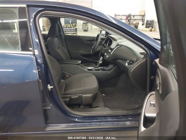 1G1ZD5STXMF059844 Chevrolet Malibu Fwd Lt