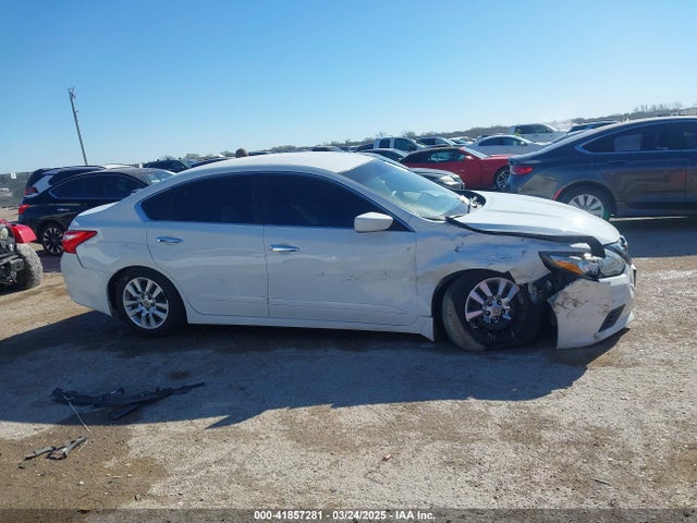 1N4AL3AP2HN309692 Nissan Altima 2.5 S