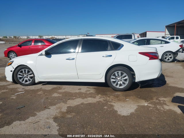 1N4AL3AP2HN309692 Nissan Altima 2.5 S