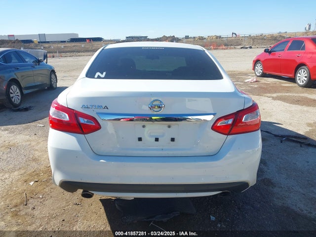 1N4AL3AP2HN309692 Nissan Altima 2.5 S