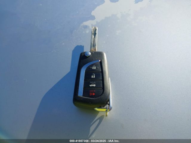 JTDEPMAE4NJ203719 Toyota COROLLA LE