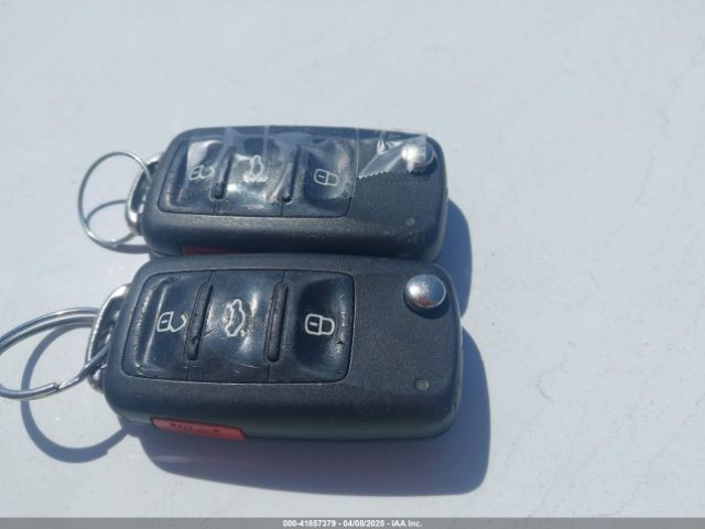 1VWAT7A3XHC027226 Volkswagen Passat 1.8t S