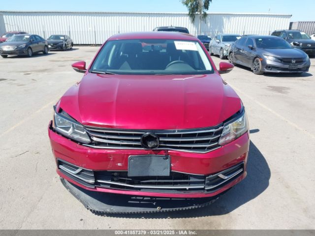 1VWAT7A3XHC027226 Volkswagen Passat 1.8t S