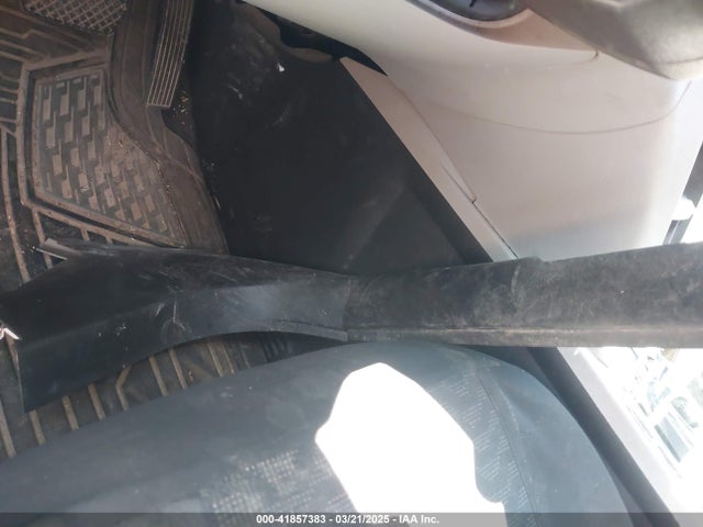 2GNALCEK9G1174257 Chevrolet EQUINOX LT