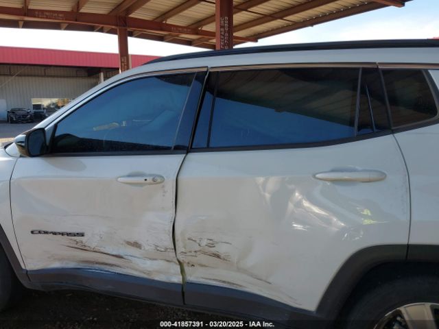 3C4NJCBB6NT220062 Jeep Compass Latitude Fwd