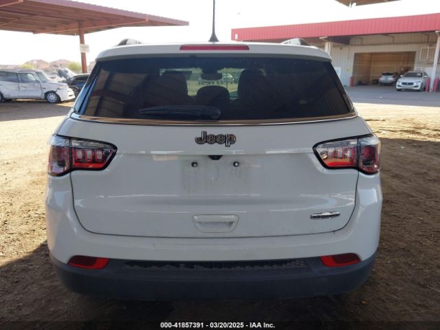 3C4NJCBB6NT220062 Jeep Compass Latitude Fwd