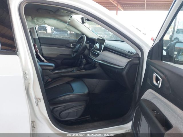 3C4NJCBB6NT220062 Jeep Compass Latitude Fwd