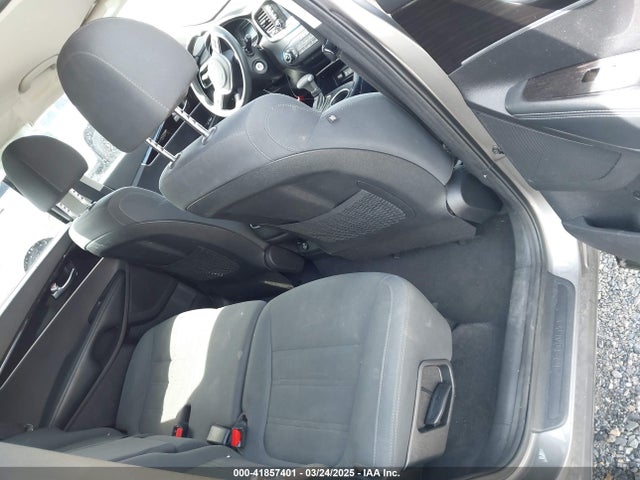 5XYPG4A32KG512687 KIA Sorento 2.4l Lx