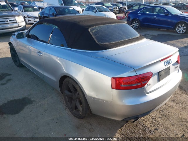 2012 AUDI A5 WAUJFAFH3CN000875 Photo 2
