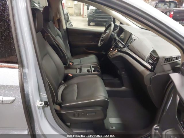 5FNRL6H9XSB015615 Honda Odyssey Elite