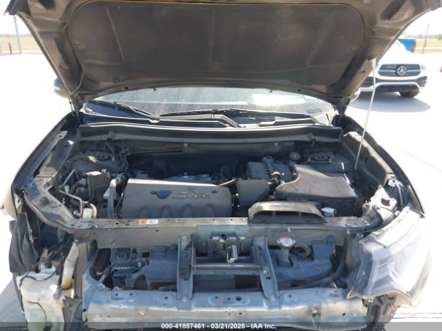 JA4AD3A30HZ054841 Mitsubishi Outlander Sel