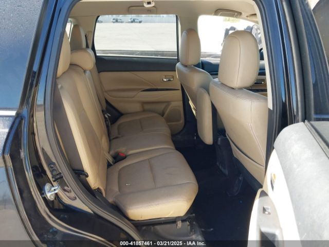 JA4AD3A30HZ054841 Mitsubishi Outlander Sel