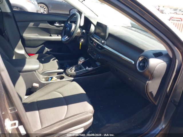 3KPF34AD0KE020141 KIA FORTE S