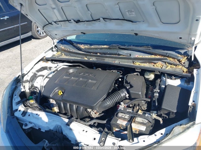 41857552 :رقم المزاد ، 2T1BURHE7FC312915 vin ، 2015 Toyota Corolla Le Plus مزاد بيع