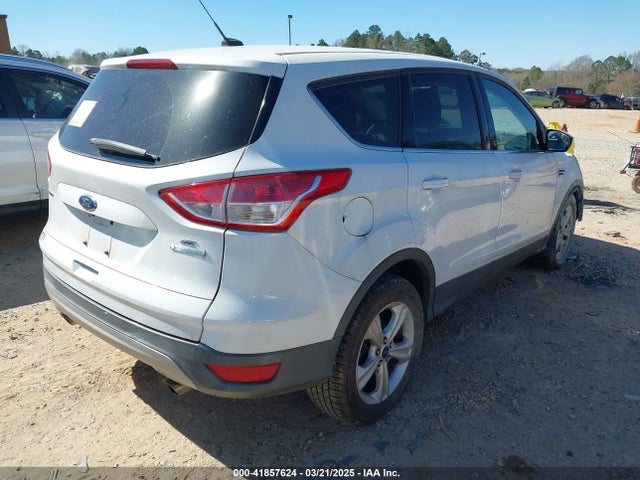 1FMCU0GX8EUD95545 Ford ESCAPE SE