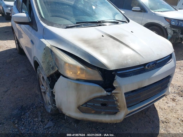 1FMCU0GX8EUD95545 Ford ESCAPE SE