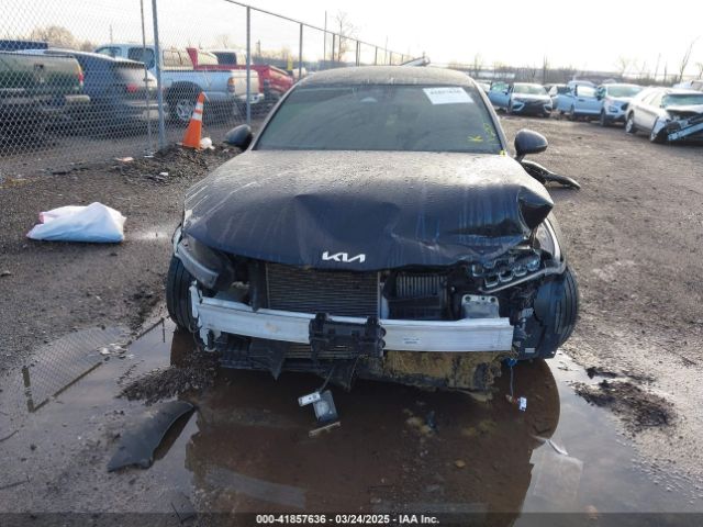 5XXG34J29NG122939 KIA K5 EX