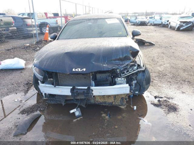 5XXG34J29NG122939 KIA K5 EX