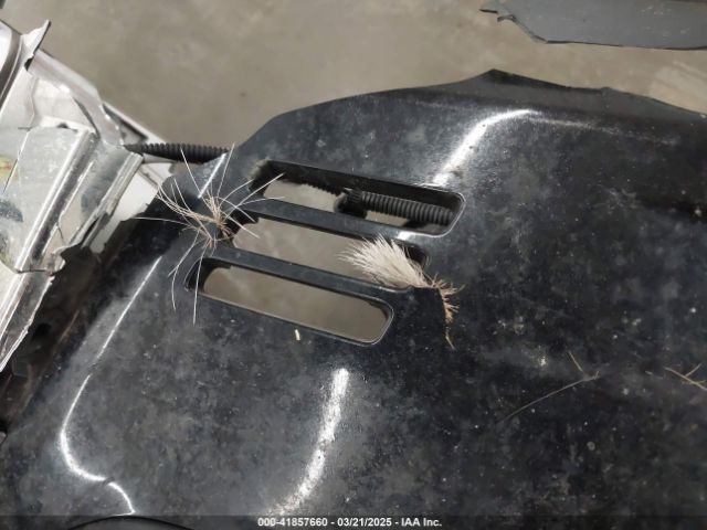JA4AZ3A34KZ026887 Mitsubishi Outlander Sel