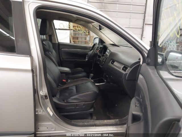 JA4AZ3A34KZ026887 Mitsubishi Outlander Sel