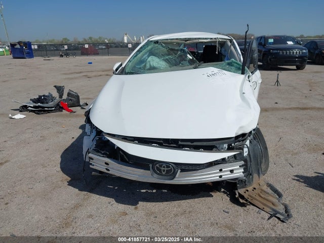5YFB4MDEXRP105819 Toyota COROLLA LE