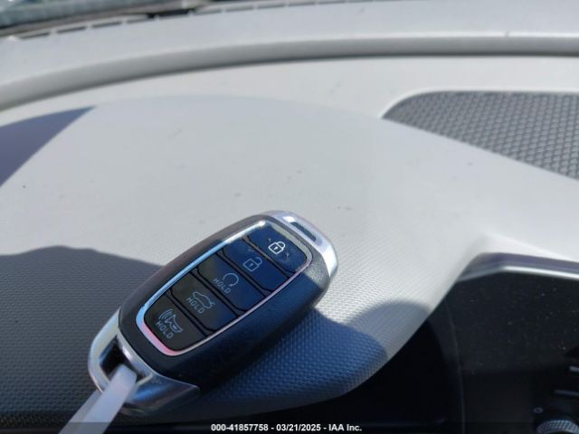 KMHLM4AG2MU066127 Hyundai ELANTRA SEL