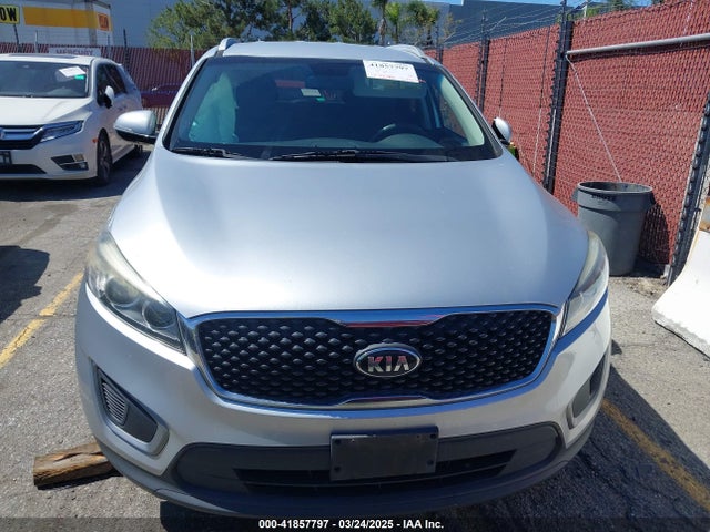 5XYPG4A33GG004137 KIA Sorento 2.4l Lx