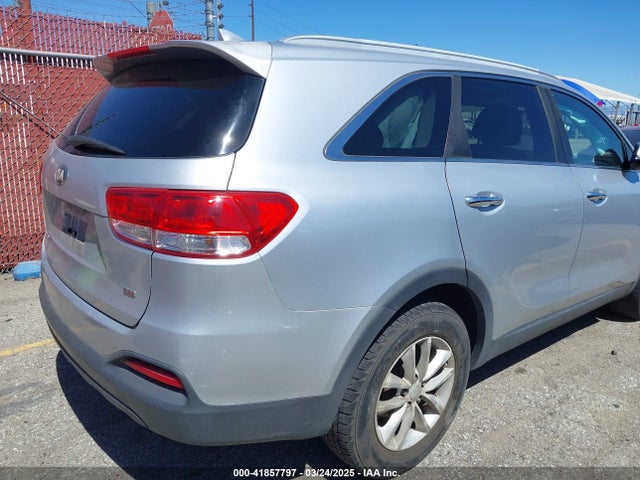 5XYPG4A33GG004137 KIA Sorento 2.4l Lx