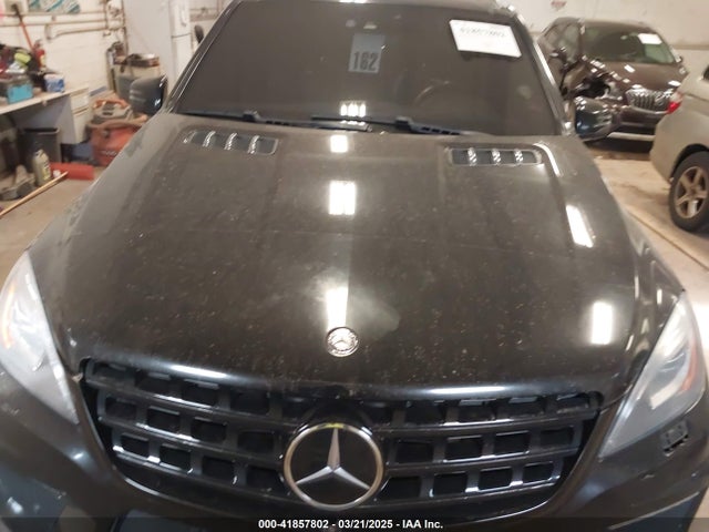 2014 Mercedes-benz Ml 63 Amg 4matic მანქანა იყიდება აუქციონზე, vin: 4JGDA7EB5EA349900, აუქციონის ნომერი: 41857802