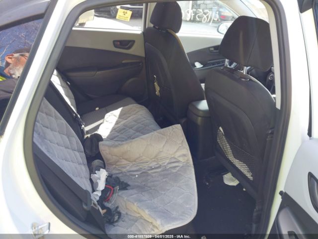 KM8K2CAA8LU547196 Hyundai Kona Sel