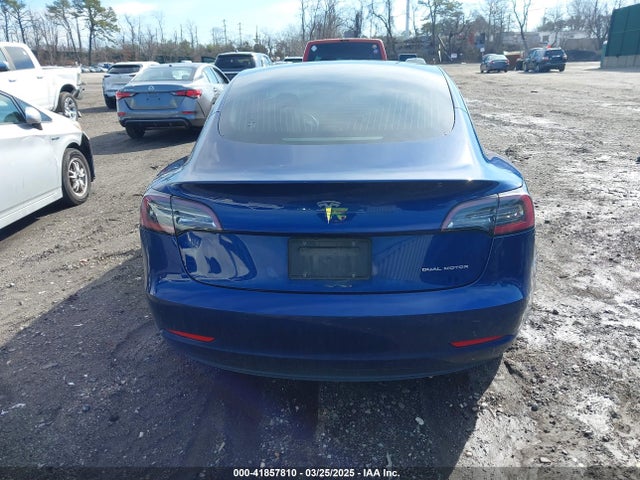 5YJ3E1EBXKF433036 Tesla 2019