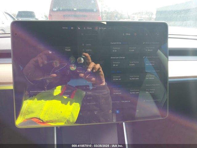 5YJ3E1EBXKF433036 Tesla 2019