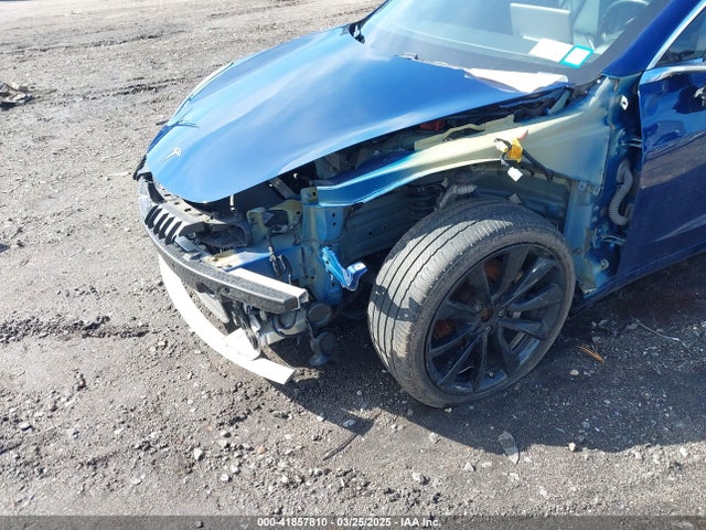 5YJ3E1EBXKF433036 Tesla 2019
