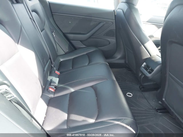 5YJ3E1EBXKF433036 Tesla 2019