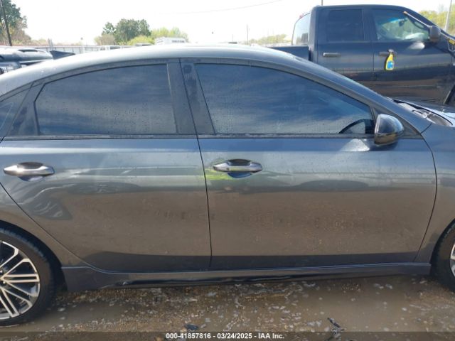 3KPF44AC4NE424181 KIA Forte Gt Manual
