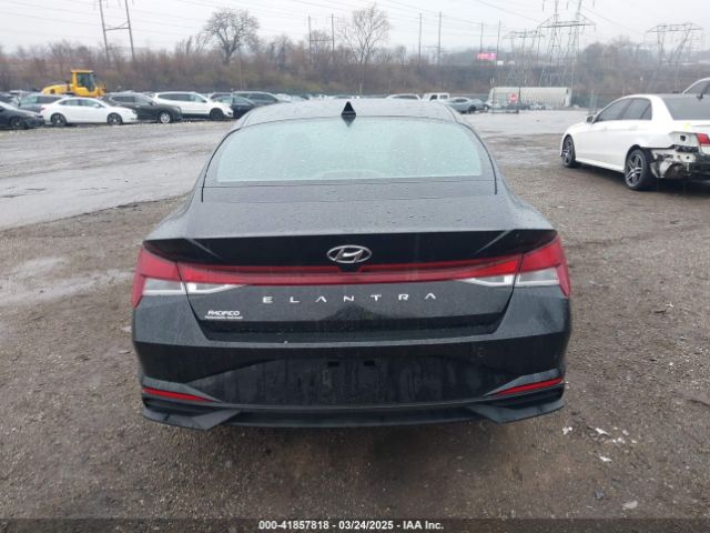 5NPLS4AG0PH106097 Hyundai ELANTRA SEL