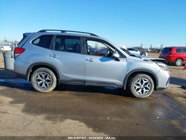 JF2SKAGC7LH459526 Subaru Forester Premium