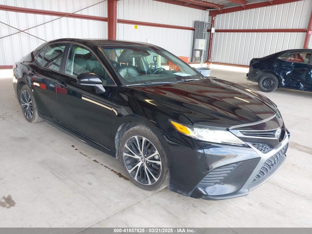 4T1B11HK8JU575695 Toyota CAMRY SE
