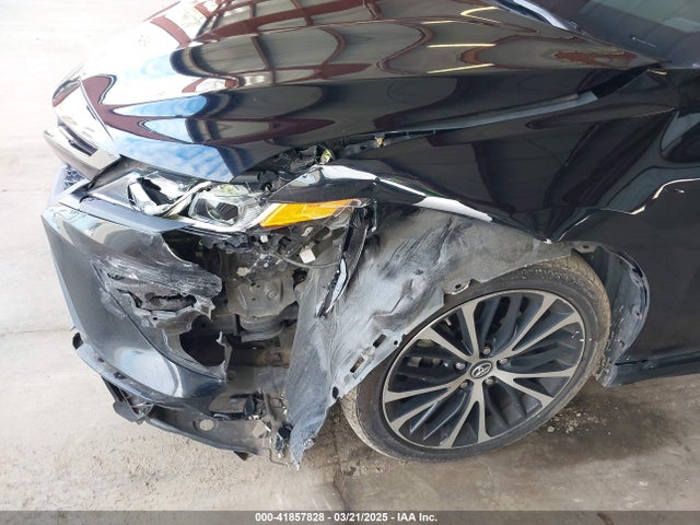 4T1B11HK8JU575695 Toyota CAMRY SE