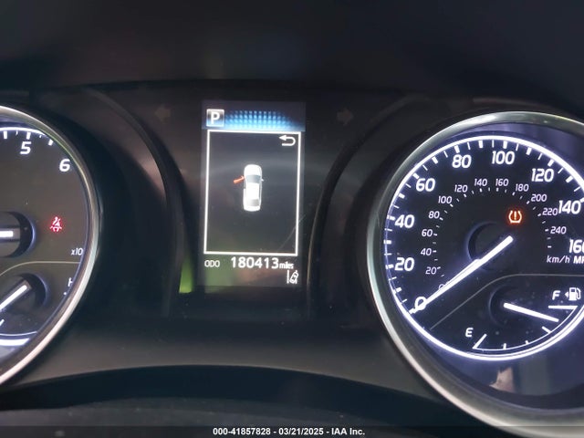 4T1B11HK8JU575695 Toyota CAMRY SE