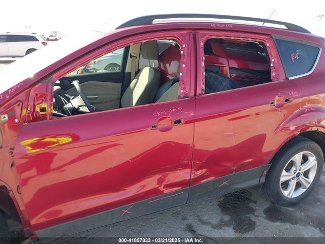 1FMCU0GX9GUB70800 Ford ESCAPE SE