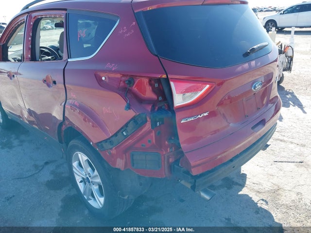 1FMCU0GX9GUB70800 Ford ESCAPE SE