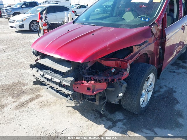 1FMCU0GX9GUB70800 Ford ESCAPE SE